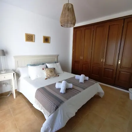 Africa Homestay Tias